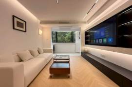 Elegant 1BR in Hengfu Historic Area | 90sqm Double South Layout | 18,800 RMB/Month