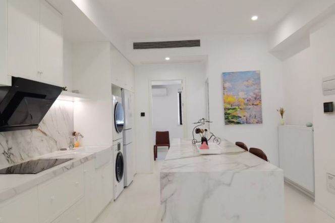 Cozy 2br(or 1+1 bedroom) @Line 1 Hengshan Road St.