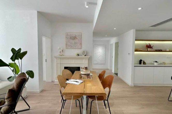 19k 3Br 2Bathr with floor heating & Open balcony Nr Zhongshan Park line2/3/4