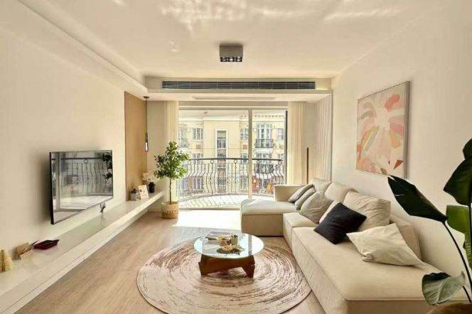 19k 3Br 2Bathr with floor heating & Open balcony Nr Zhongshan Park line2/3/4