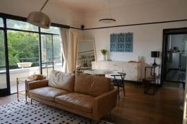 Green Views Old Lance house  w Full Privacy