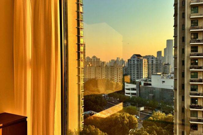 Great sunshine 2Br | Xincun rd L7 Putuo | 13F elevator | Central AC + floor heating