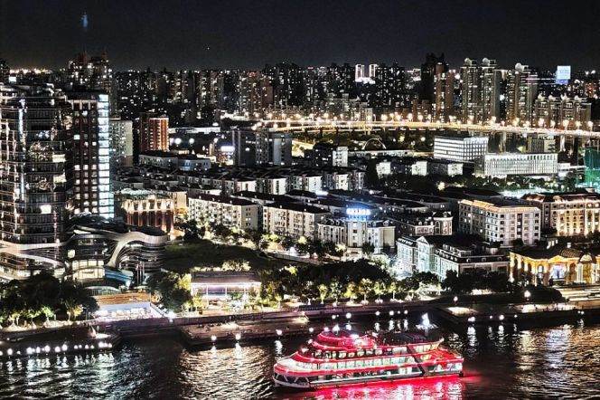 beautiful big 2brs floor heating nice river view beside Huang pu river 