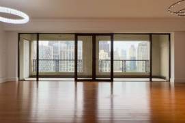 modern big 4brs huge living room and open balcony in top 3 compound Xintiandi 