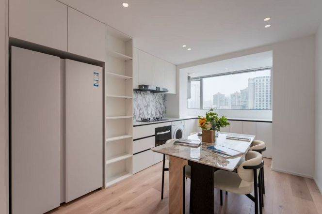 modern big 3 brs floor heating modern furniture in Gubei line 15 only 18.3K