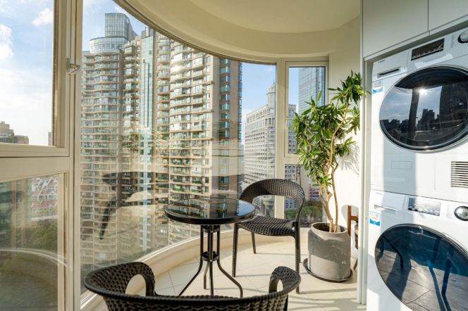 3br west Nanjing rd station