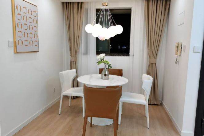 Short Term Just renovated 3 br 16K with big oven dish washer modern decoration M3/4 Zhongtan Rd.