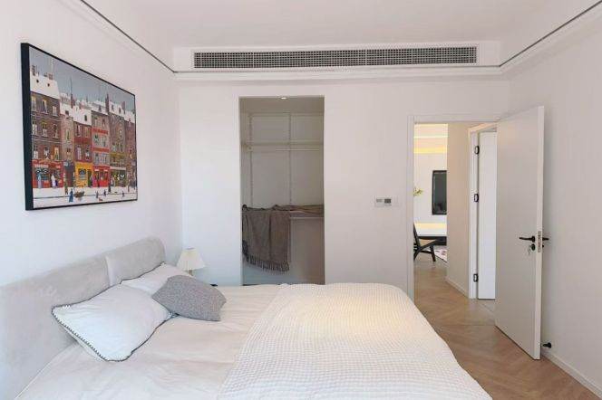Zhongshan Park, Longzhimeng, Raffles City, 3-bedroom apartment in zero distance，L 2-4