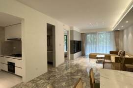 new modern 3brs floor heating open balcony in Xintiandi 