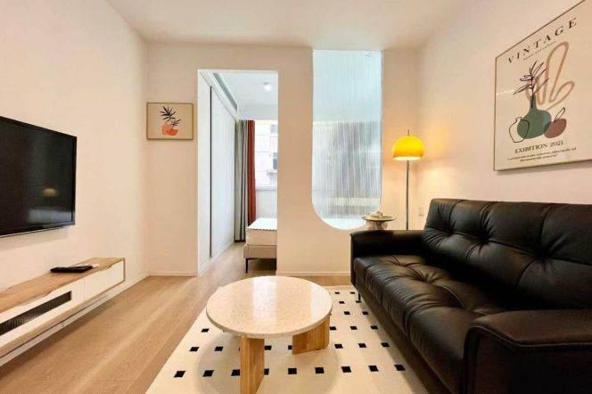 Caoyang rd 1BR 1LR@L3/4/11/14,bright room/Nice deco&price