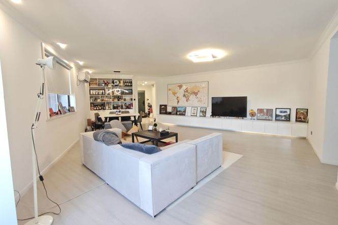 Charming 3brs 2bathrooms elevator building Nr L3/4/10 hongqiao rd sta