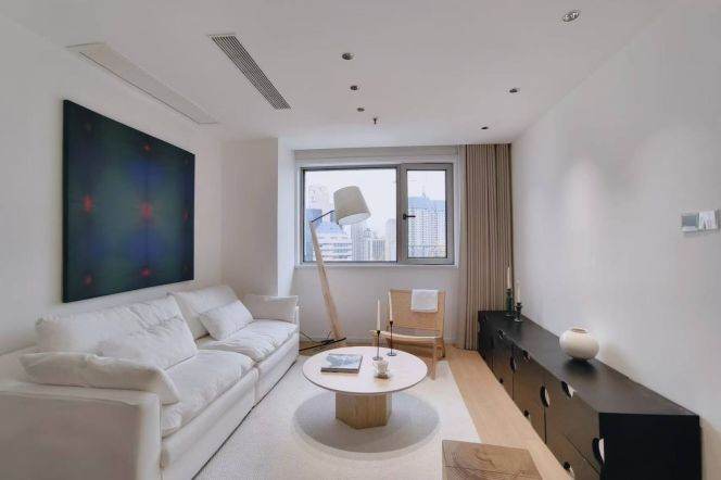 Good condition & price 1Br People Square