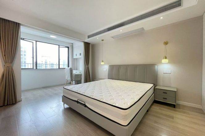 Elevator Spacious 2Br/2Lr/1Bt Close to L2/3/4 Zhongshan Park Station 