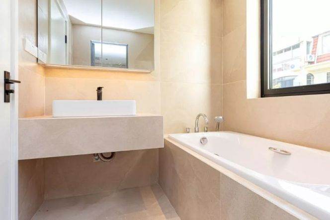 modern 1 bedroom central aircon open kitchen bathtub near IAPM line 1,10,12 only 11.5K