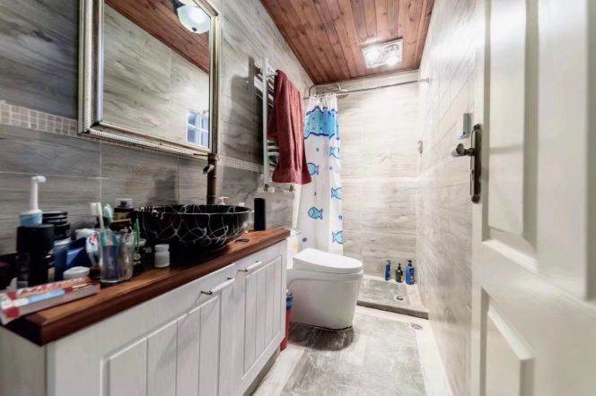 Nice yard 2Brs/1Lr/1Bt apt nr south shanxi rd,M1/9/10/12