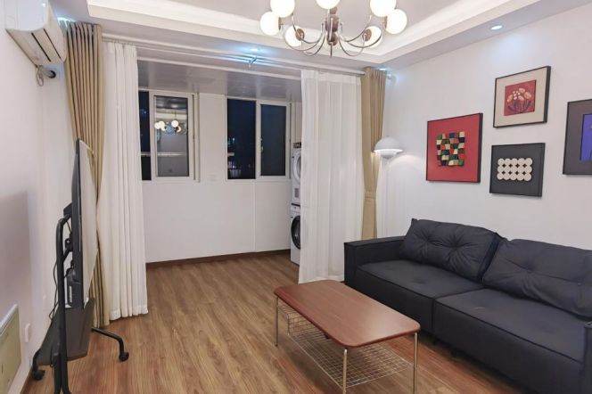 2br with lift in PuDong .easy walking to L 13 ChenChun Rd St. near ZhangJiang Area