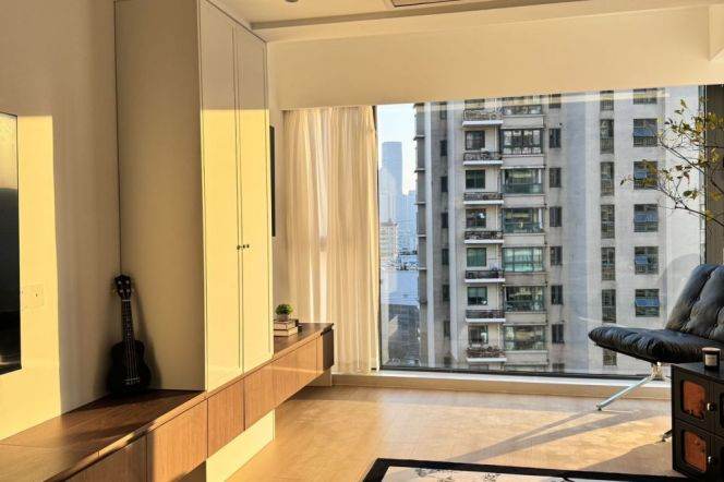 Great sunshine 2Br | Xincun rd L7 Putuo | 13F elevator | Central AC + floor heating