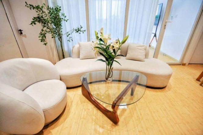 3 br chic Apt&elevator&Oven&balcony/Good view near iapm 14K