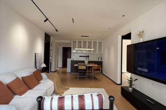 3 br chic Apt&floor heating&big windows/nice compound Putuo 15K