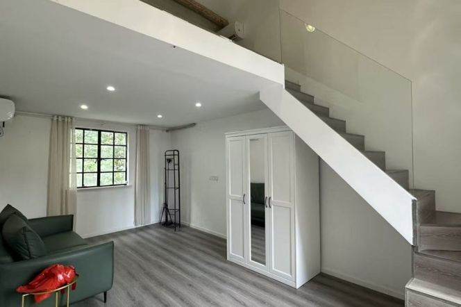 Big terrace 2Brs/2Lrs/2Bts apt nr South shanxi rd,M1/2/10/12/13