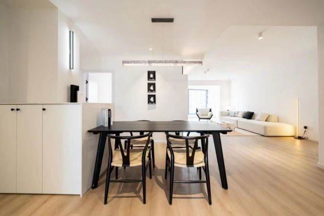 modern 3brs floor heating open balcony nice view near Yuyuan garden The Bund 