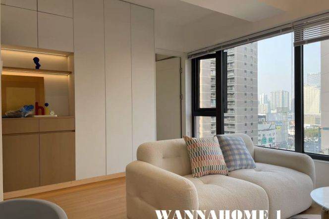 Spacious&Bright 1Bdr 1Bath Apt+Awesome View+L1/12/13 Han Zhong Rd+Great Building