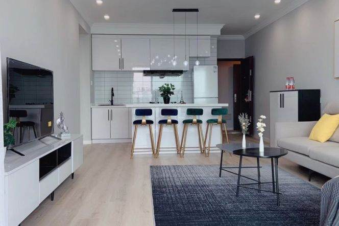 Great view 2Brs/1Lr/1Bt apt nr Zhaojiabang rd,M1/4/7/9/11