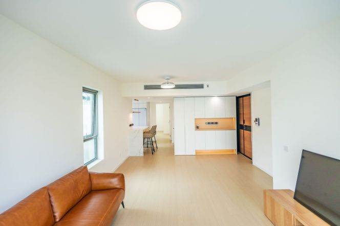 Jing'an Temple/Changping Rd metro/2br2bt/central AC/floor heat/dishwasher/free club/tennis court