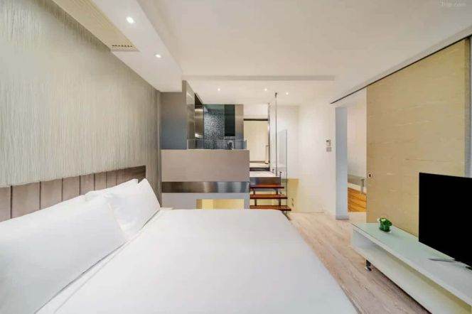 Luxury 2br duplex serviced apt in Putuo nr Jing'an Temple & L7