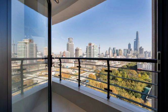 modern 3brs floor heating open balcony nice view near Yuyuan garden The Bund 