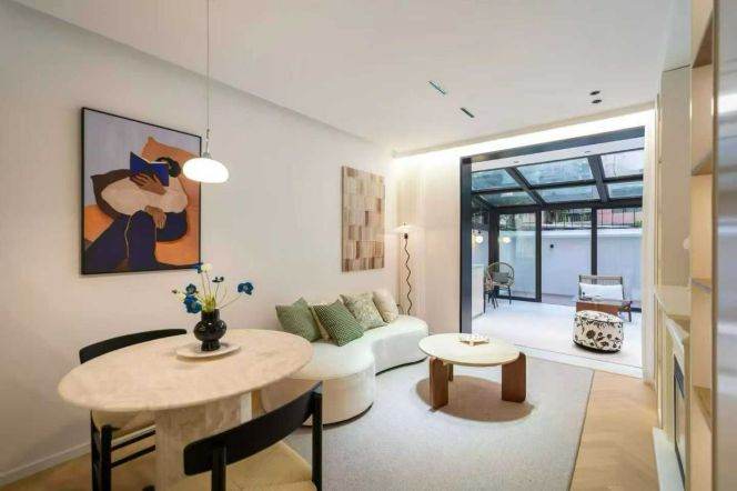 IAPM Floor heating bright 2brs/2lrs/1ba apt with garden; L1/10/12 