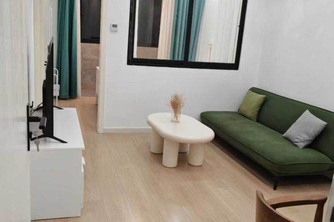 Yanping rd/modern 1br 1lr/central AC/oven/bright room,Changping rd@L7