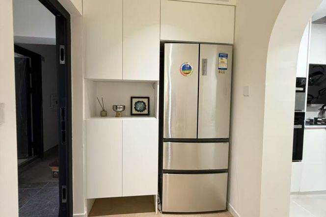 1bed -bright-modern -28th Floor - Line 1/12/13Hanzhong Road Station 