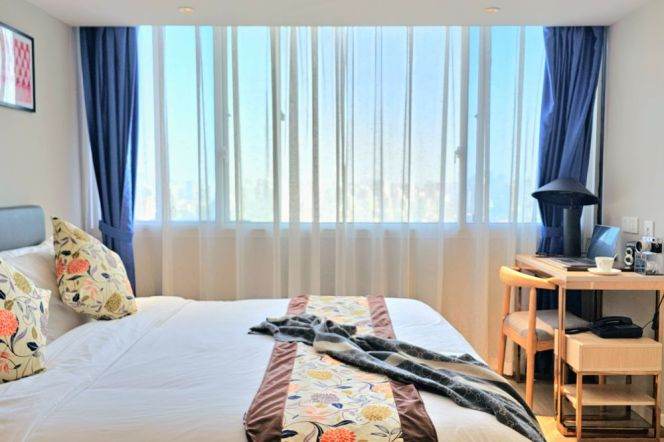 1br studio service apt near Jiangsu Rd Station(Line 2/11)