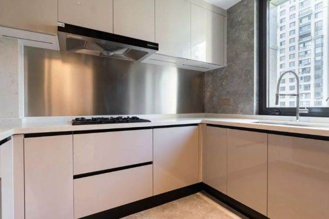 modern good quality 4brs floor heating open balcony in Gubei 36K