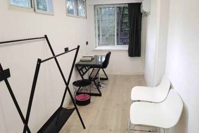 Full furnished 1br/2living & loft/storage room@Zs park & Line 2/3/4