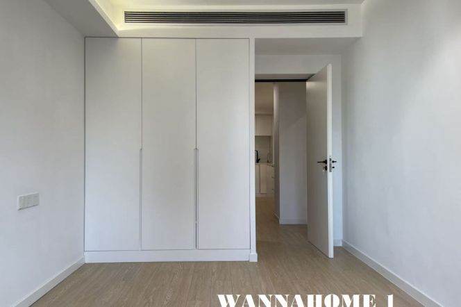 Great Area/Modern&Bright&Spacious 2+1Bdrs 2Baths Apt+Jing An Temple+L14 Wu Ding Rd