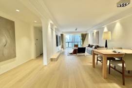 Changping Rd metro/3br2bt/central AC/floor heat/outdoor balcony/oven/bathtub