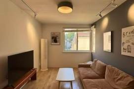 modern 2brs nice furniture near IAPM and metro line 1,10,12 only 13.5K