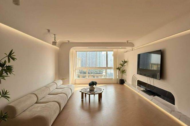 Changping Rd metro/3br2bt/central AC/floor heat/balcony/oven