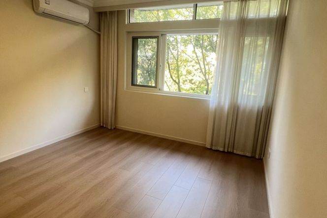 Newly 3brs/2baths & elevator@Jiaotong University & Line 10/11