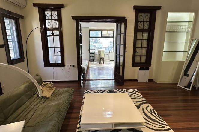 High ceiling old House 1BR Garden Hengshan rd 7.9k