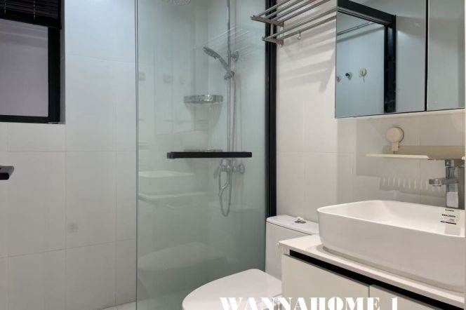 Spacious&Bright 2Brs 1Bath Apt+Awesome View+L1/12/13 Han Zhong Rd+Great Building