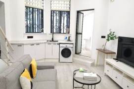 Full furnished 1br/2living & loft/storage room@Zs park & Line 2/3/4