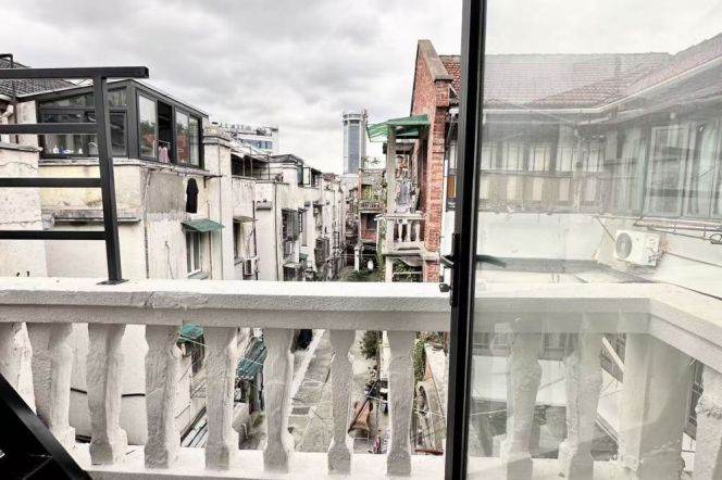 Good lighting 2brs with 3terraces near Xintiandi/IAPM