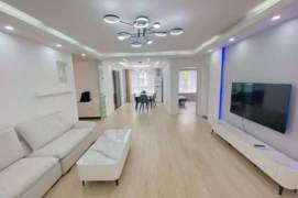 3 br 140 sqm cozy&chic Apt&bathtub/ Changning L2 weining rd station 13K