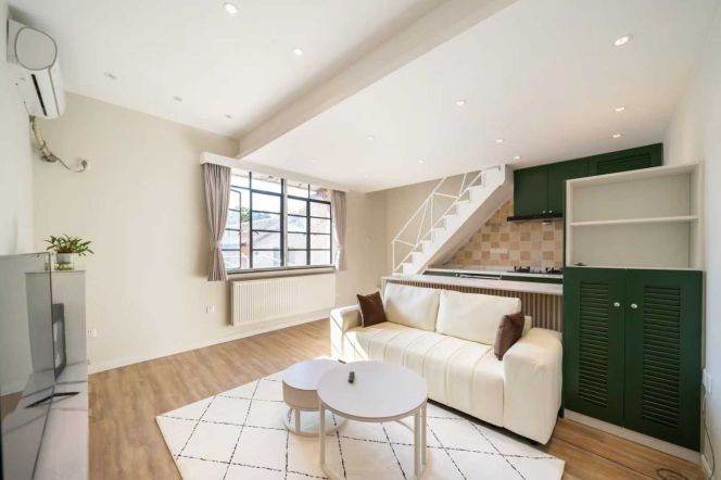  Duplex 2br 2baths lanehouse in Xuhui