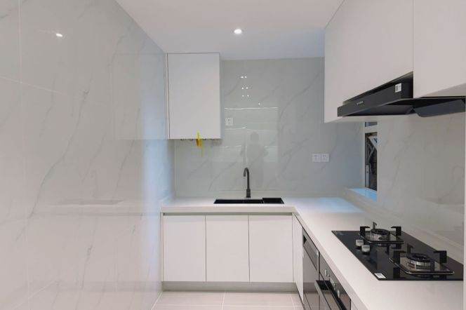 modern good quality 3brs floor heating nice park view beside Zhong shan park line 2,3,4
