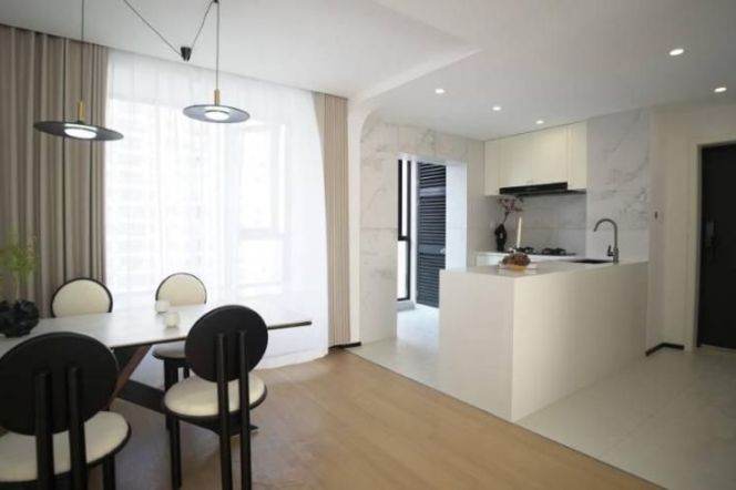 2 br 120 sqm newly renovated Apt&floor heating/ Suzhou Creek 15K