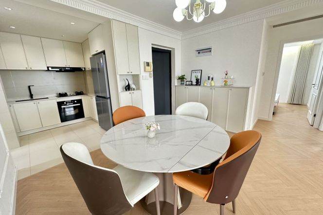 Brand new just renovated 3 br  18.5K with central AC floor heating M3/4/13 